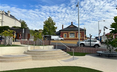 Swan Street Park