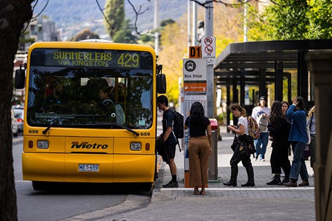 Bus